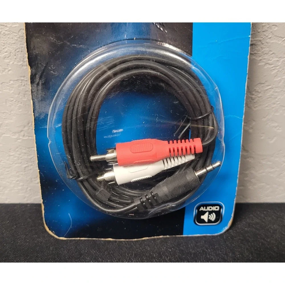 CEE TECH 6FT Dual RCA to 3.5mm Adapter for Connecting Audio Devices